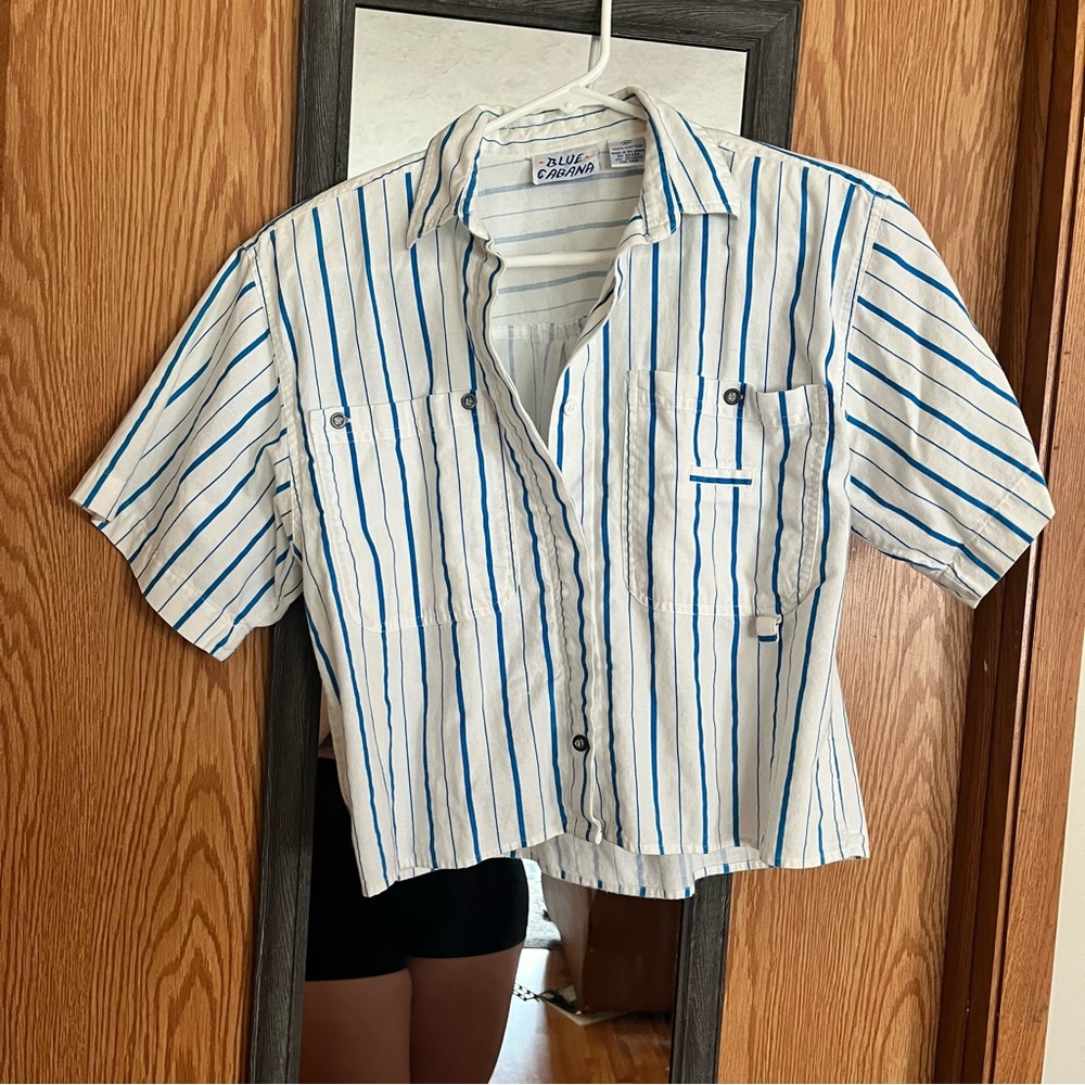 Women’s Vintage Cropped Button Down Top